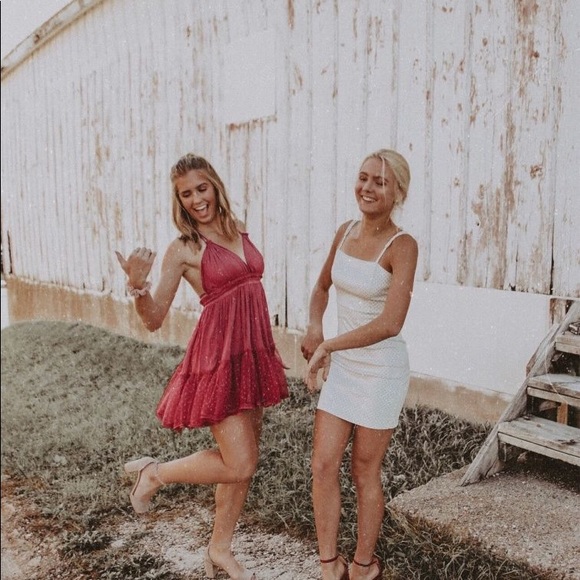 PROM MYSTERY BOX - Picture 5 of 11